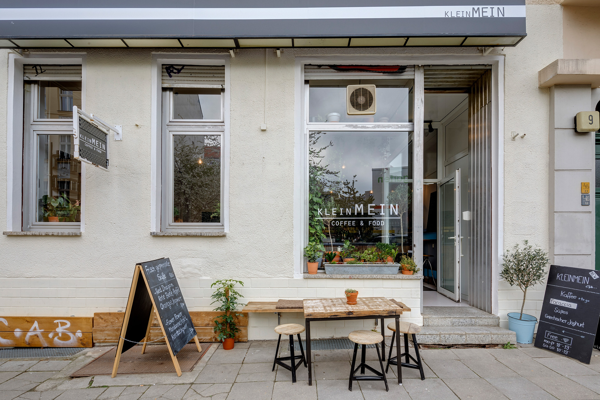 Coworking Space Im Stilvollen Cafe Kleinmein Berlin